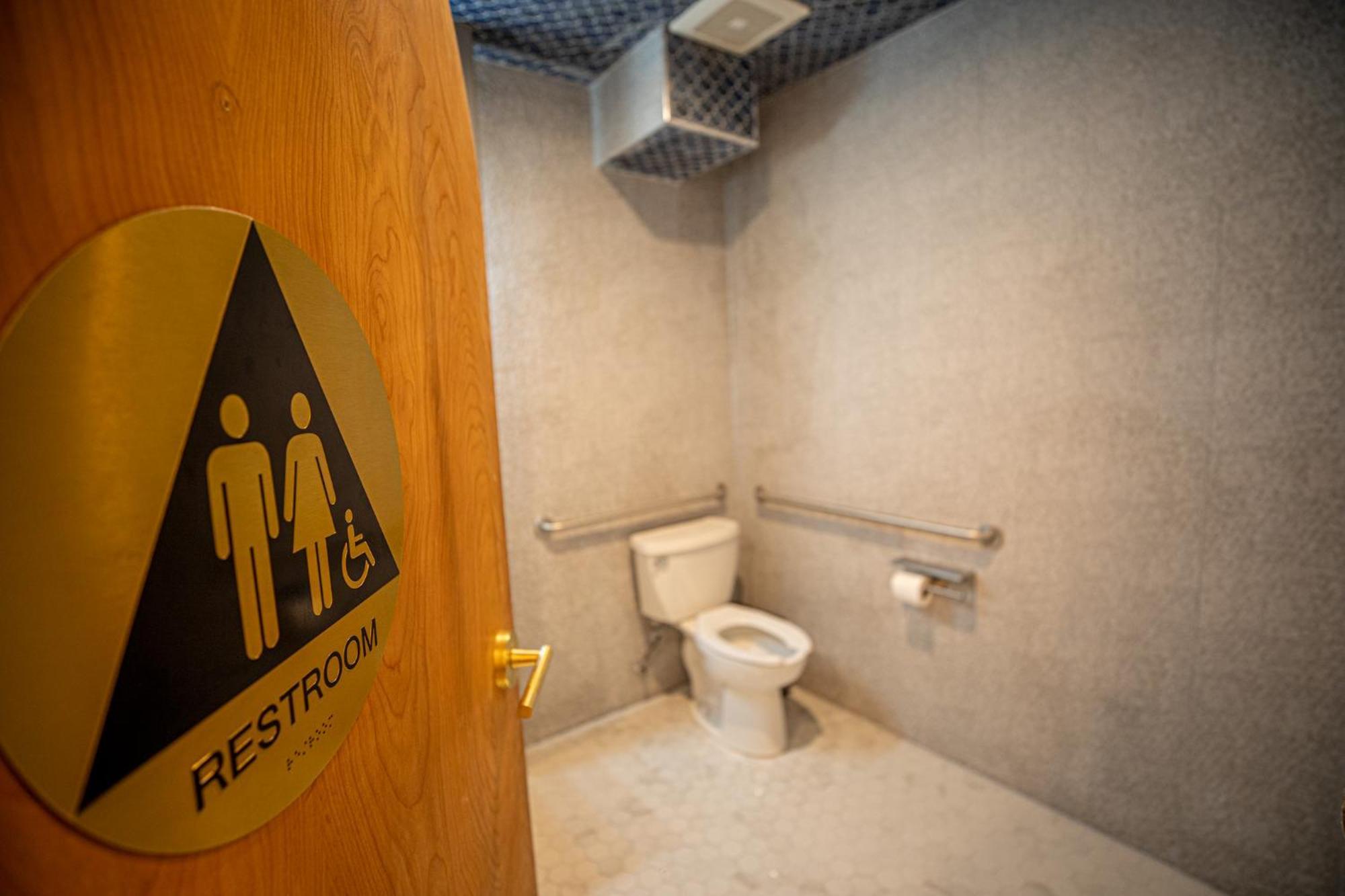 Social Stays - Santa Barbara'S First Hostel On State Street Eksteriør billede
