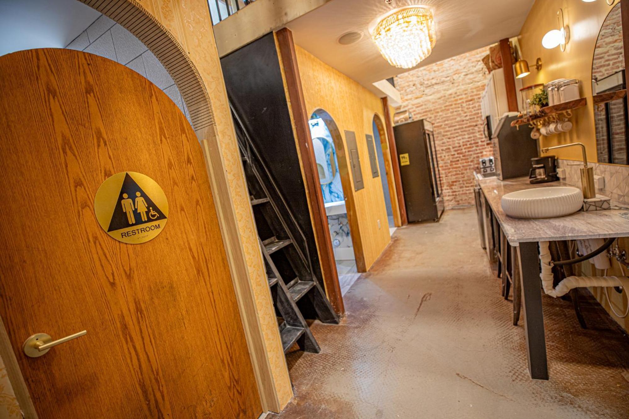 Social Stays - Santa Barbara'S First Hostel On State Street Eksteriør billede